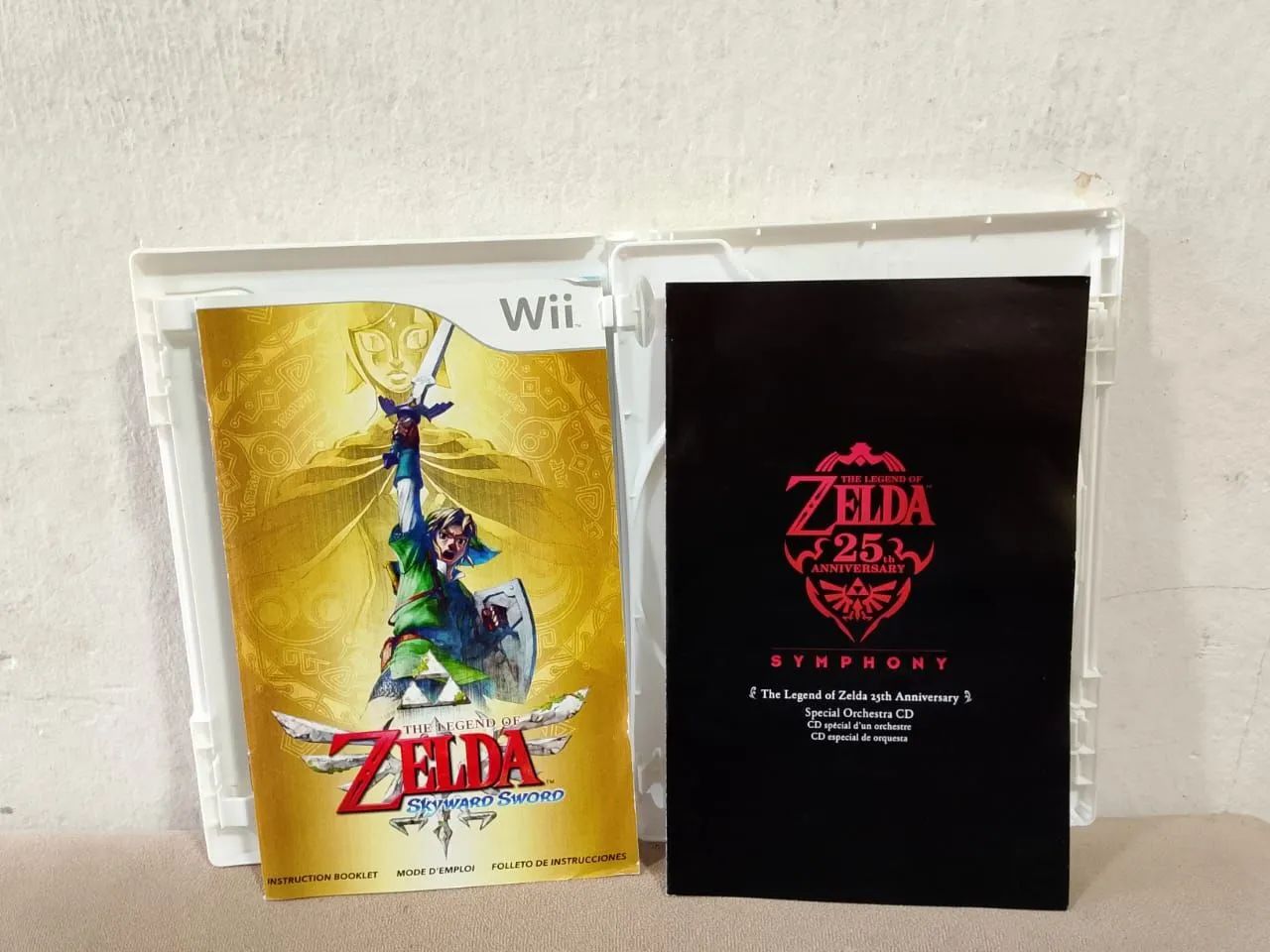 Zelda - Wii - CASE + MANUAIS!!!! - Foto 2