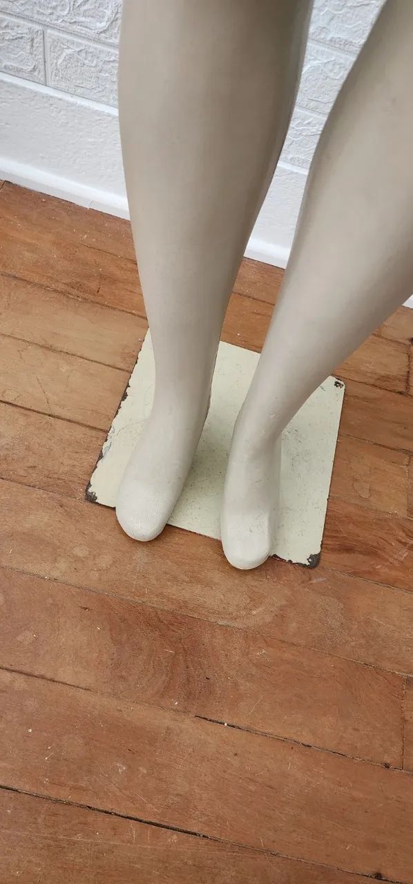 MANEQUIM FEMININO CORPO INTEIRO BEGE com BASE - Foto 5