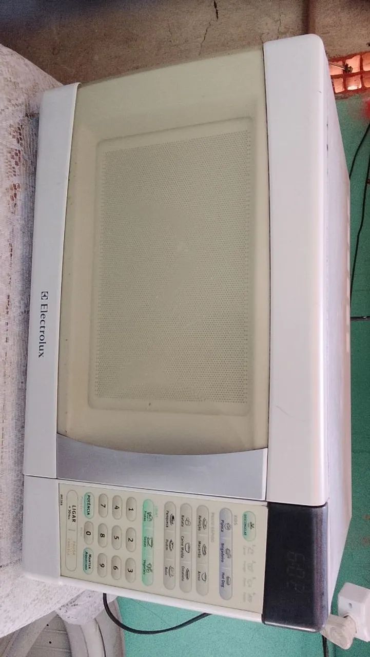 Microondas Eletrolux 28 litros 