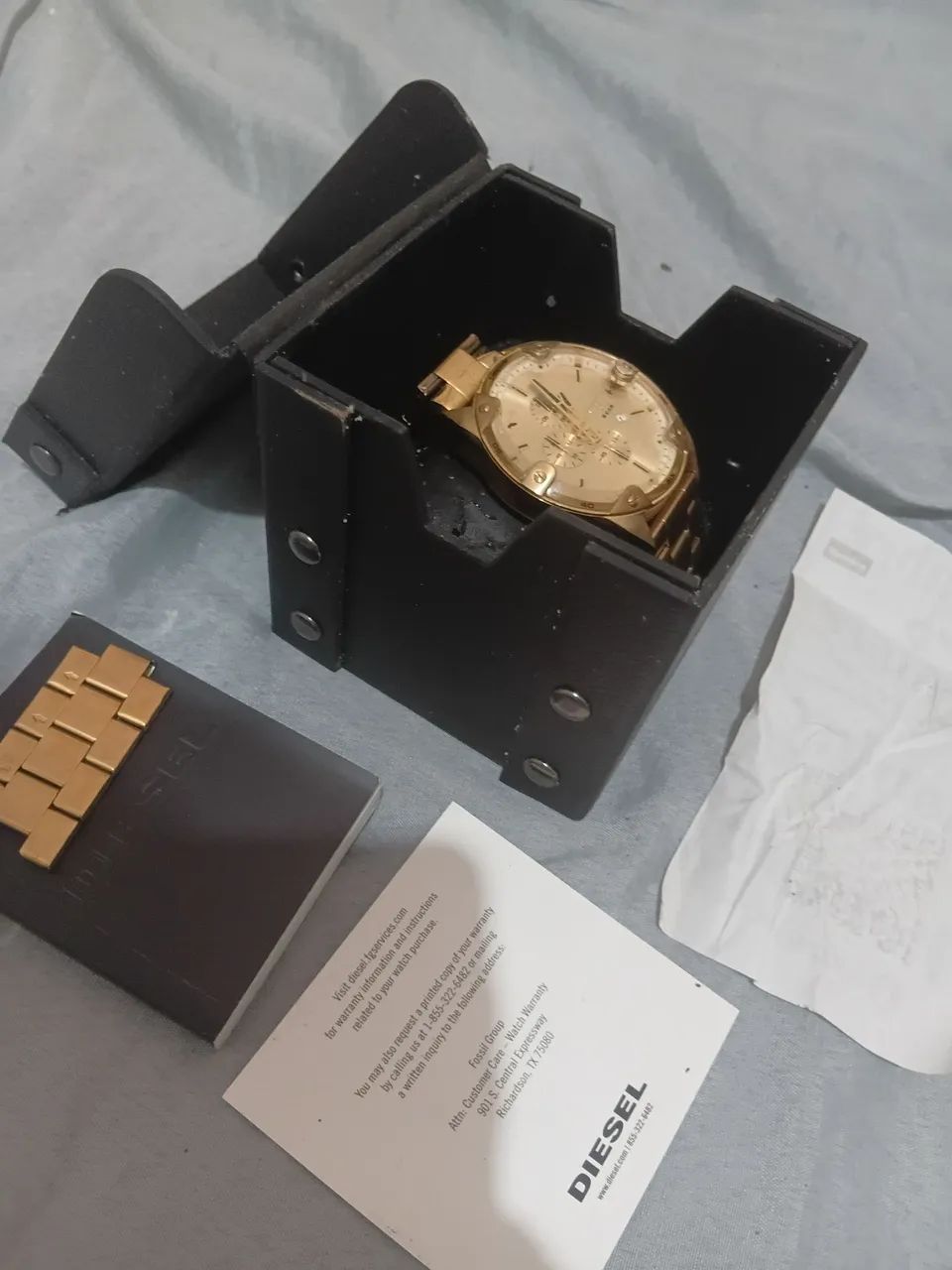 Vendo Relógio Diesel Dourado - Foto 2