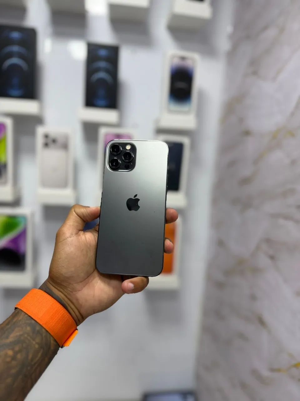 iPhone 12 Pro Max 256GB ?2.599 - Celulares e Smartphones