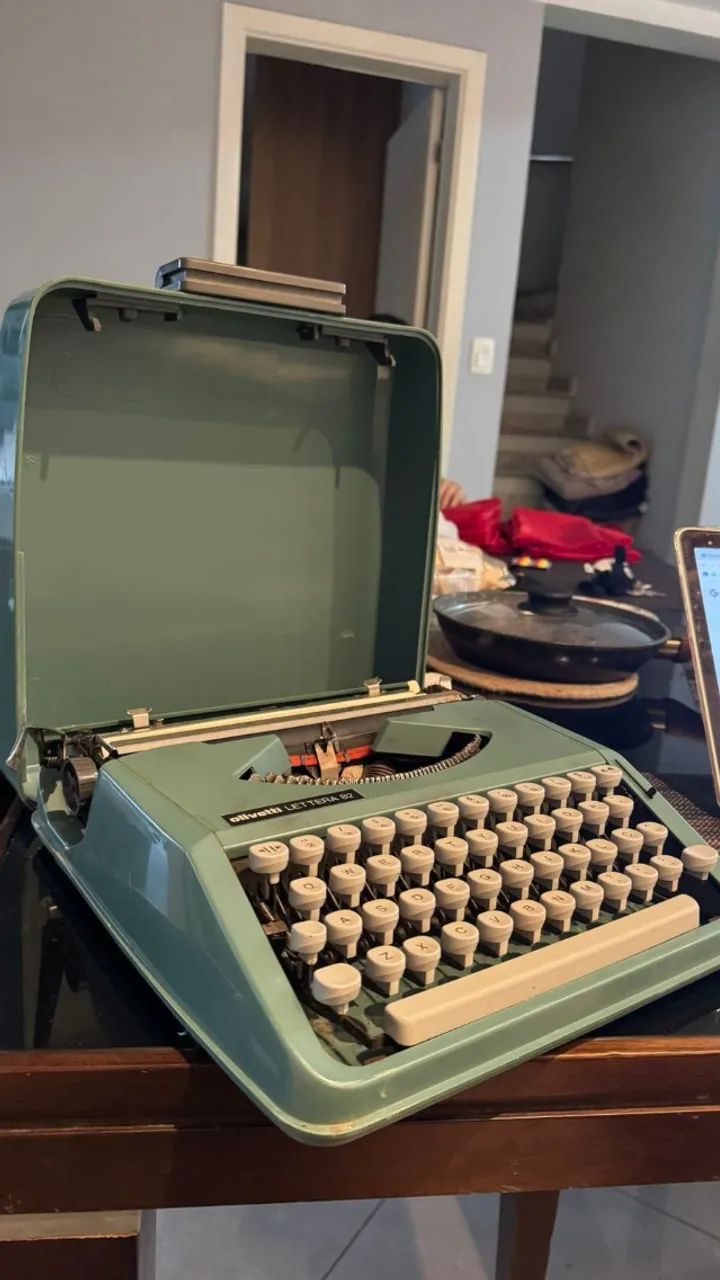 Máquina de Escrever Lettera 82 Olivetti - Foto 3