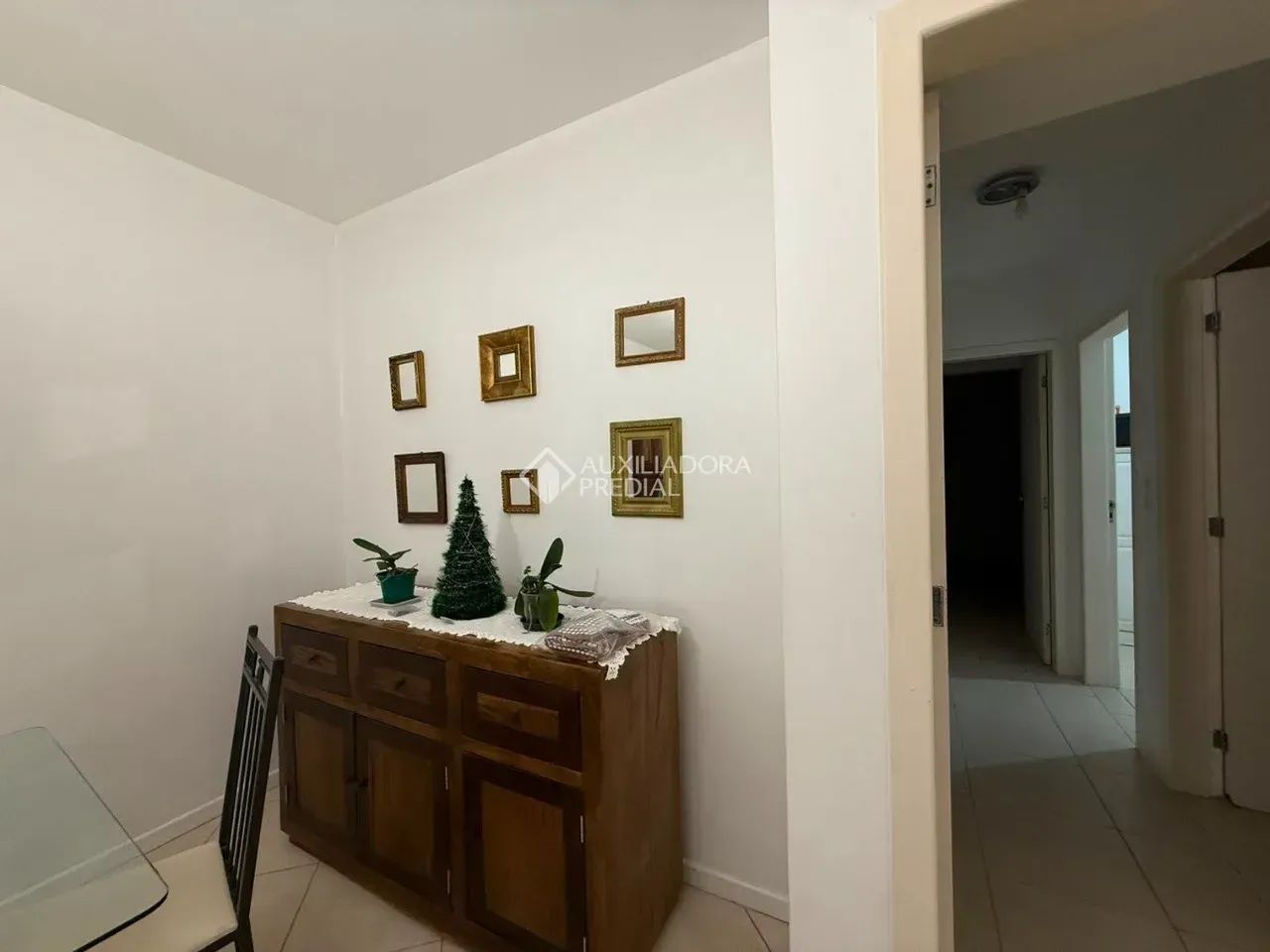 Apartamento com 3 Dormitórios, Suíte e 2 Vagas no Córrego Grande - Foto 5