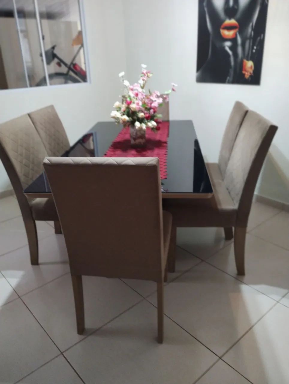Conjunto de mesa com 06 cadeiras  - Foto 2