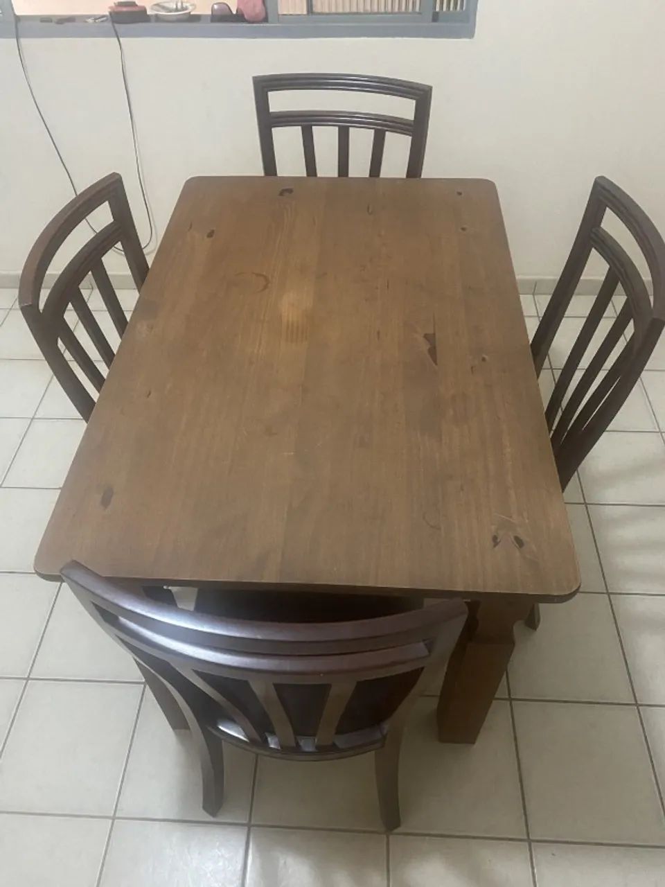 Mesa de Jantar Madeira 120x80 + 4 Cadeiras Estofadas