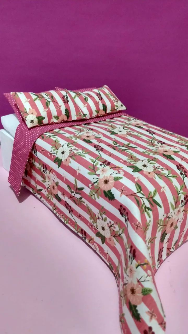 Colcha de cama para Barbie rosa floral
