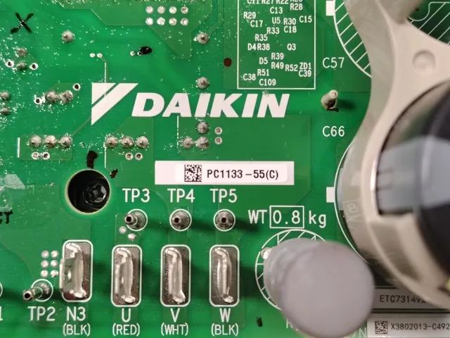 Placa para Ar-condicionado - Daikin ( PC1133-55(C) ) VRV - Foto 2
