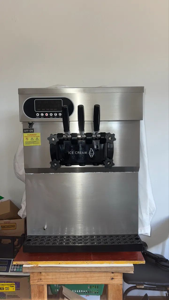vendo ou troco máquina de sorvete  - Foto 4