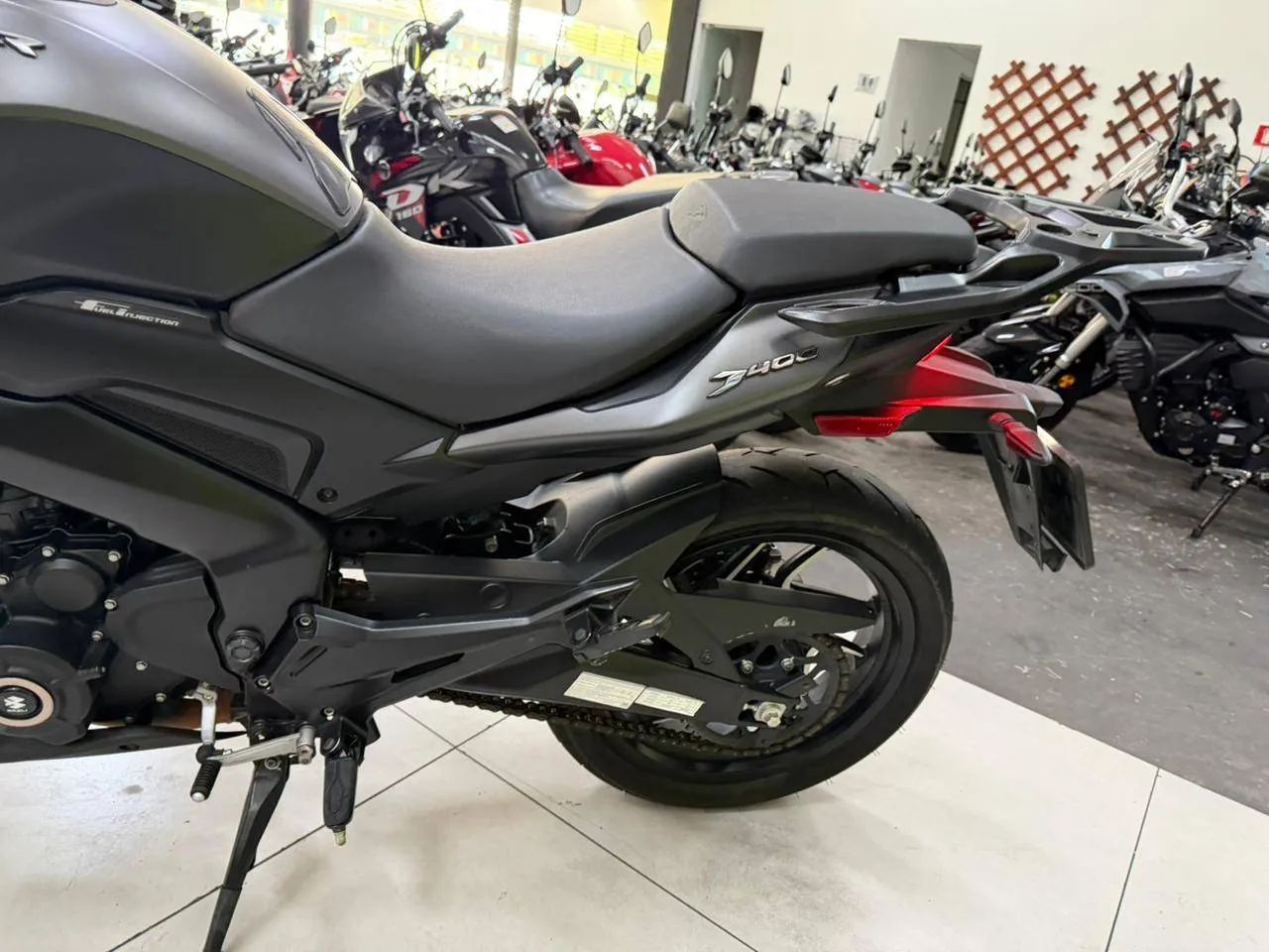 BAJAJ DOMINAR 400 - Foto 3