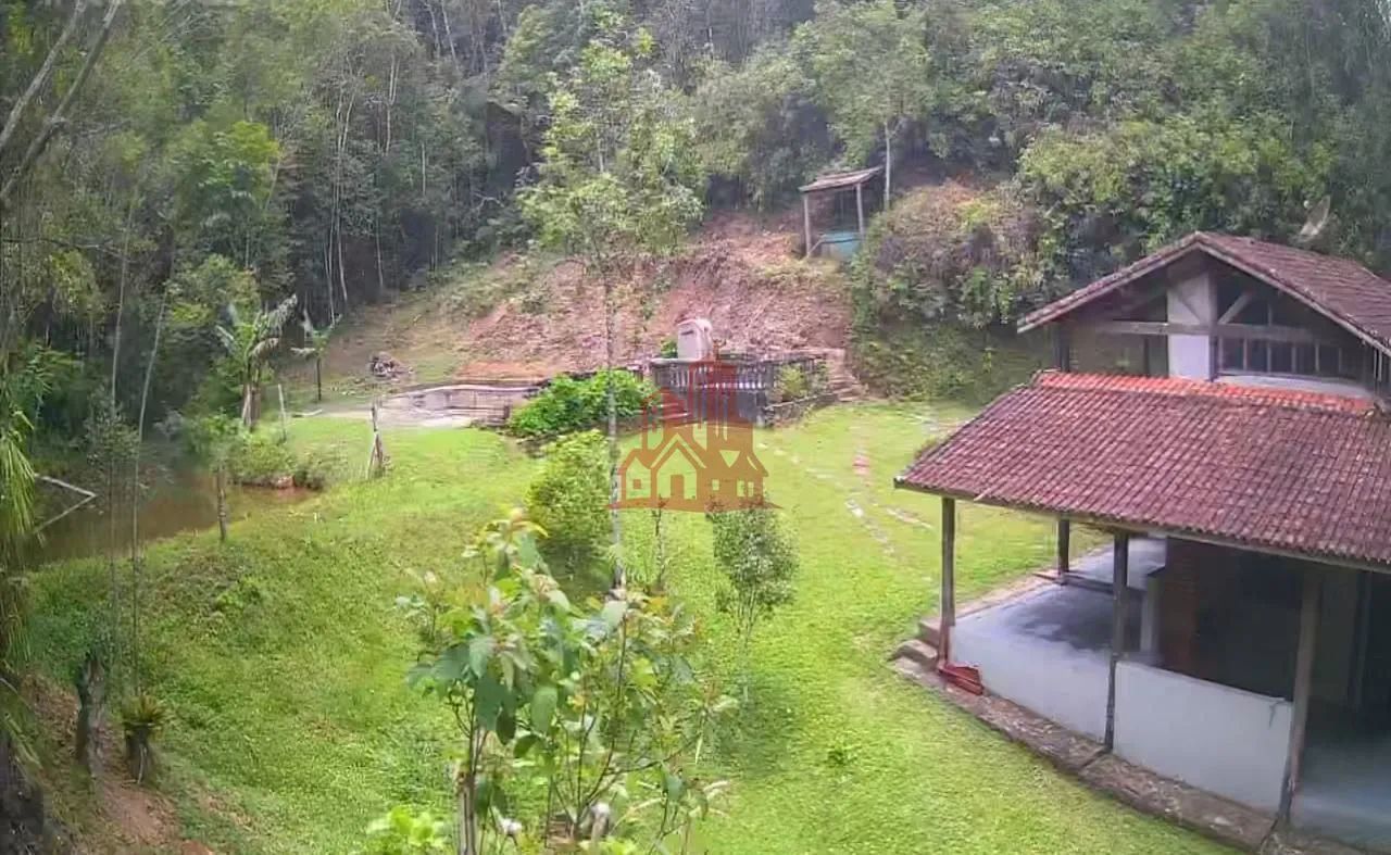 Chácara à Venda em Embu-Guaçu com Piscina, Lago e Riacho - Foto 3