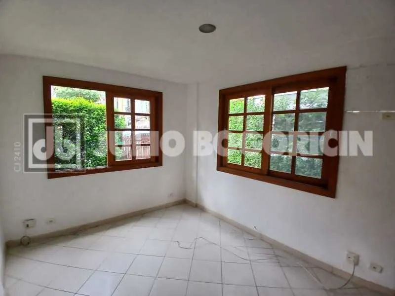 VARGEM GRANDE CSA DUPLEX 3 QUARTOS 1 SUITE LAVABO - Foto 4