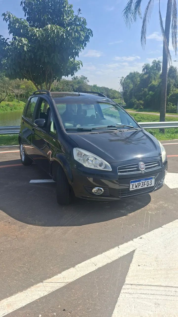 Fiat Idea Attractive 1.4 Fire Flex 8V 5P 2012