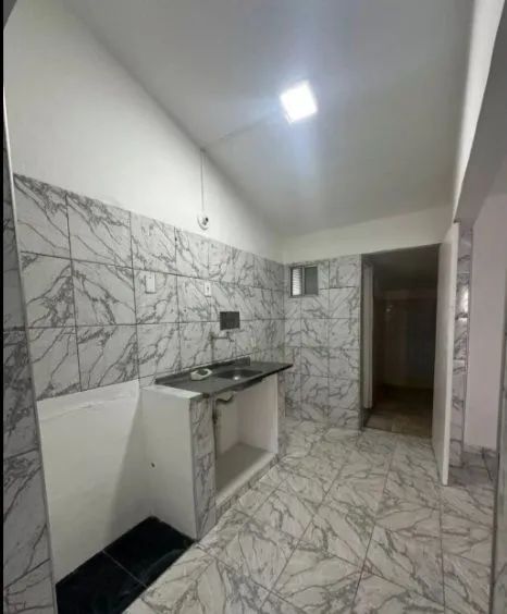 Casa com 4 quartos, com janelas e portas de alumínio. - Foto 4