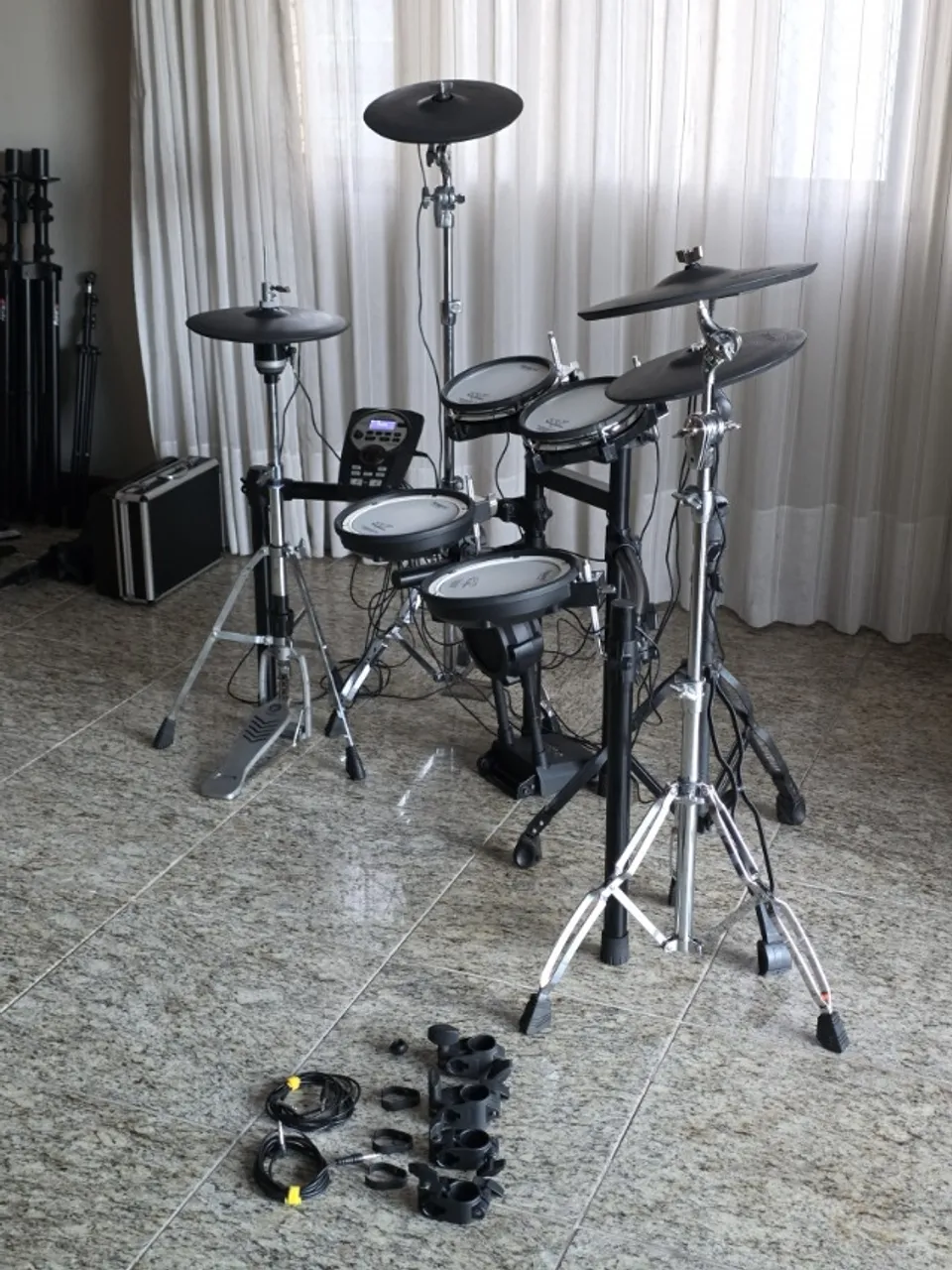PAD de Hit Hat Roland V-DRUMS VH-12 - Instrumentos musicais