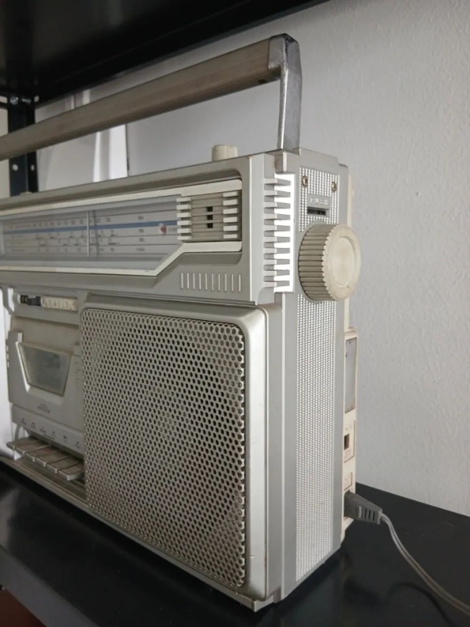 Rádio boombox vintage da marca Polyvox - Foto 4