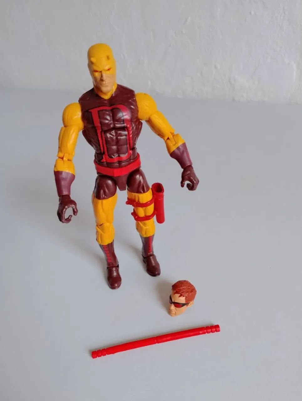 MARVEL LEGENDS DEMOLIDOR VERSÃO EXCLUSIVA WALGREENS 16 CM HASBRO - Foto 2