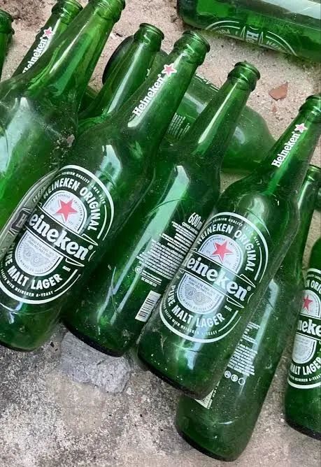 Vasilhame STELLA OU HEINEKEN 