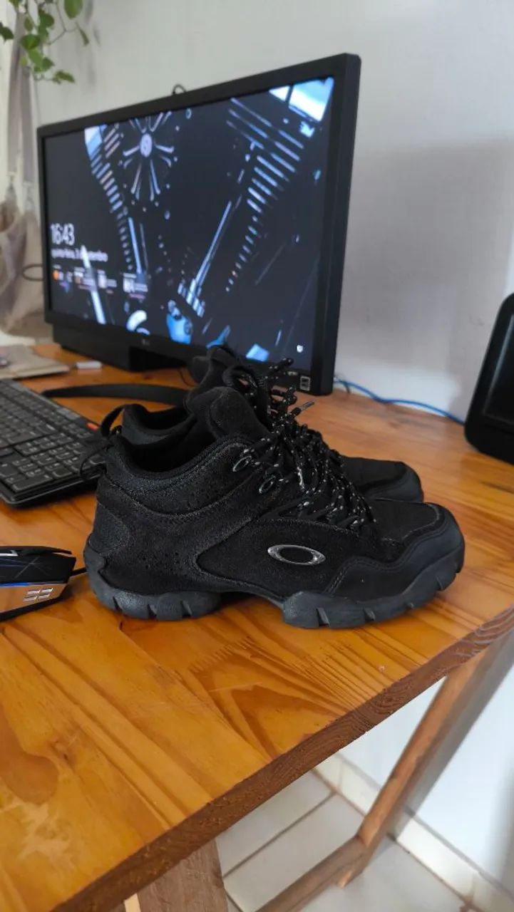 Oakley modoc mid 