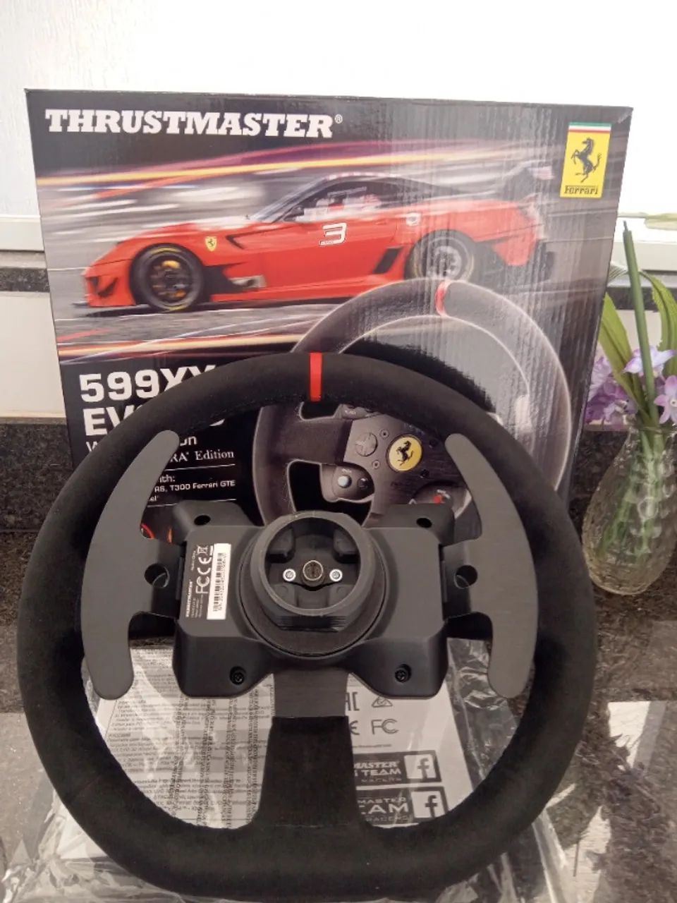 Volante Thrustmaster  - Foto 2