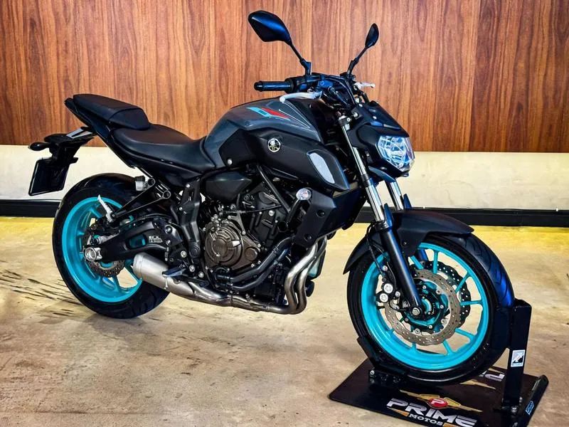YAMAHA MT07 ABS 2024 - Foto 3