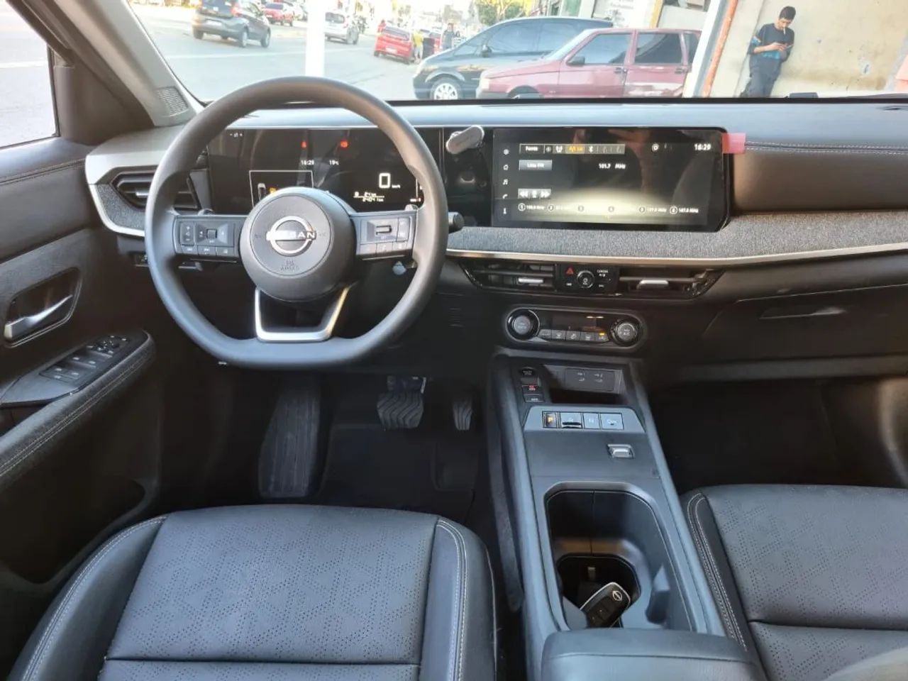Nissan Kicks 1.0 Turbo Advance, foto 3 de 13