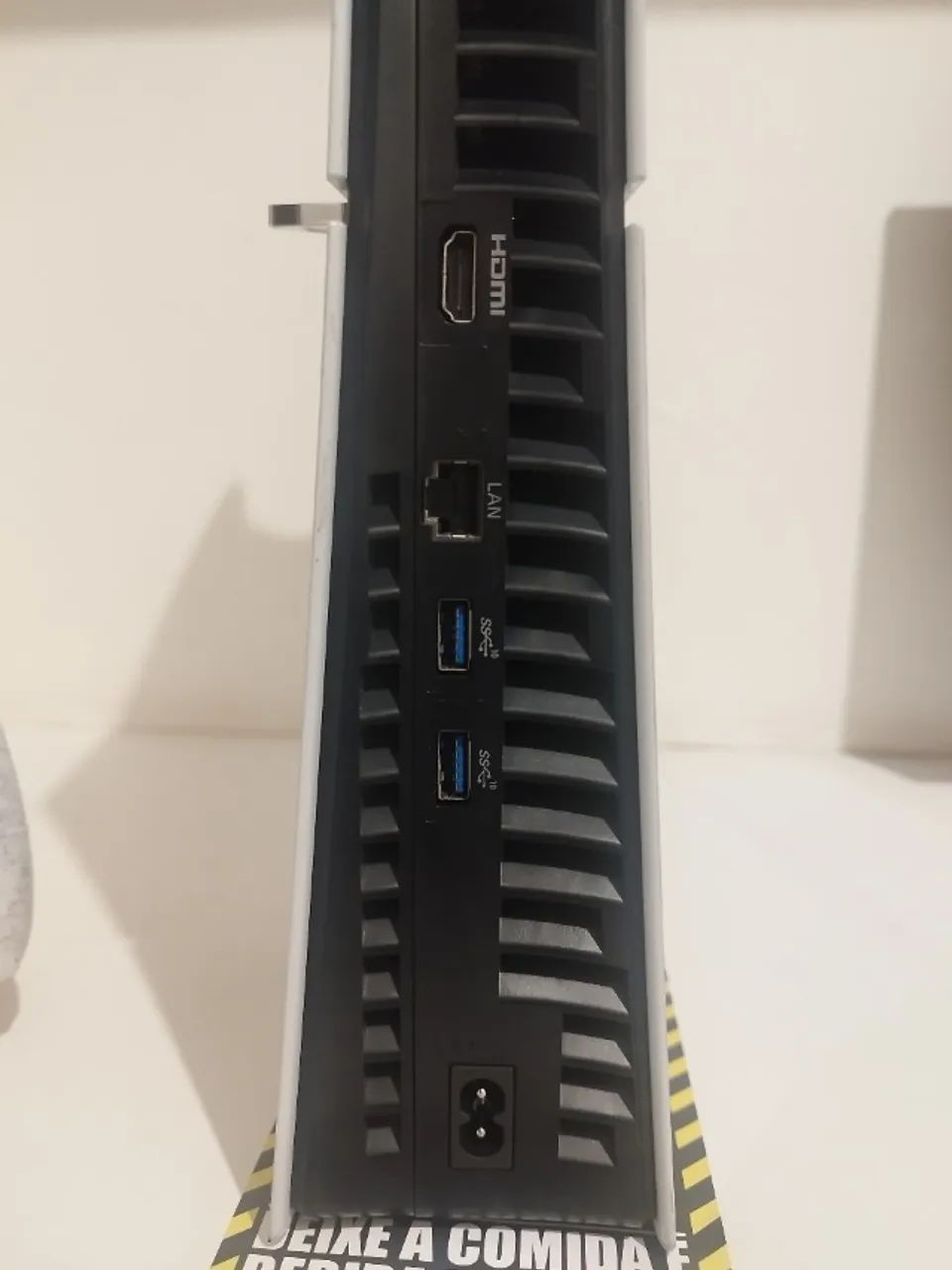 PS5 SLIM 1T - 1 CONTROLE + 2 JOGOS | PERFEITO ESTADO - Foto 6