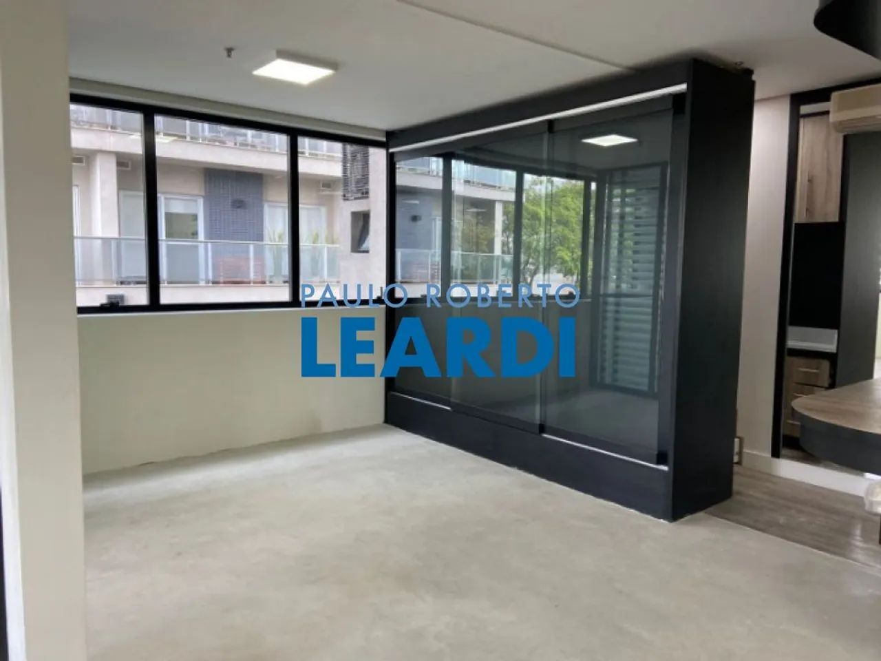 CONJ. COMERCIAL - ACLIMAÇÃO - SP