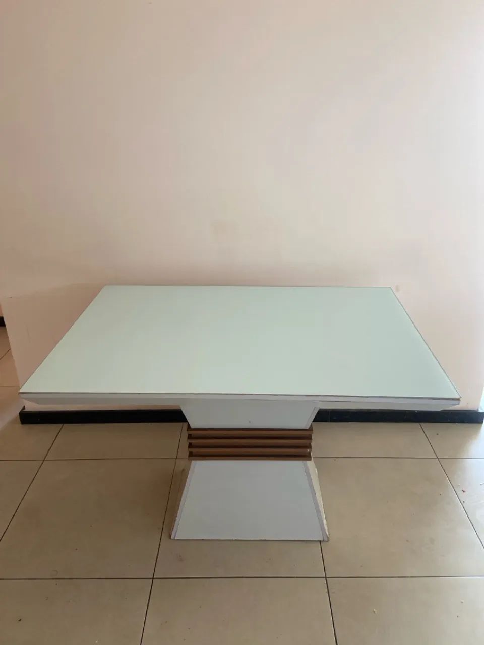 Mesa com Tampo de Vidro