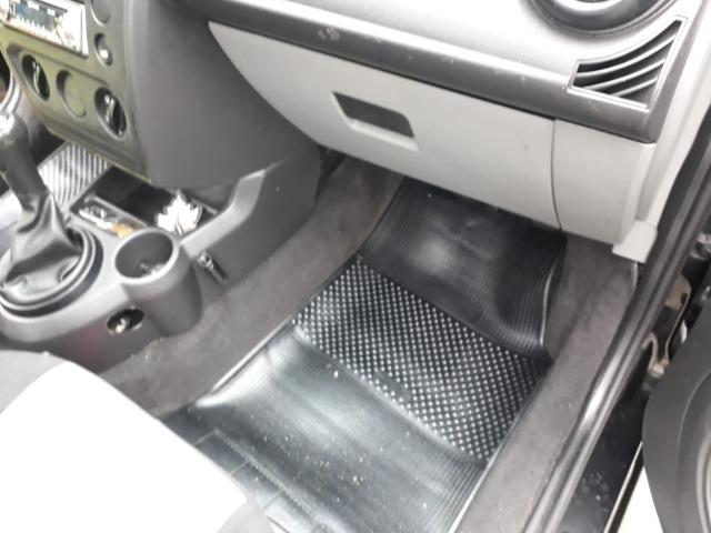 Ford Fiesta Sedan - Foto 5