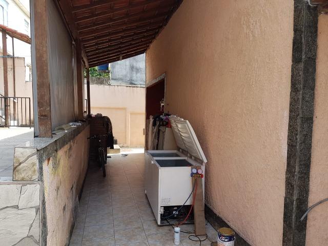 Otima casa linear de frente com 3 quartos 6 vagas aceito permuta - Foto 10