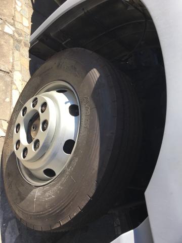VW 13.180 ano 2011 baú sete metros - Foto 4