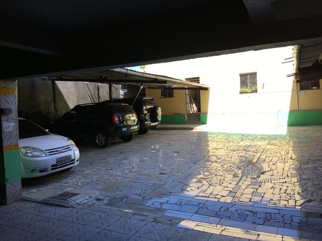 Aluga-se apartamento na Antônio bezerra