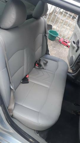 Clio sedan 2005/2006 1.6 16v - Foto 6