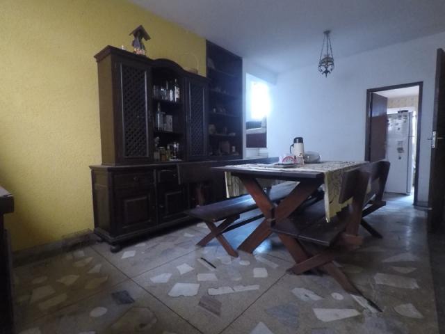 Casa 4 quartos com suite e 2 vagas de garagem lote grande - Foto 5