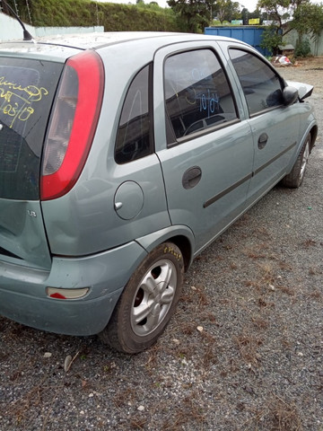 Corsa Hatch 1.0 8v 2003 Sucata para peças DL27 - Foto 3