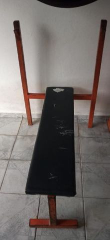 Aparelho de musculação para peitoral