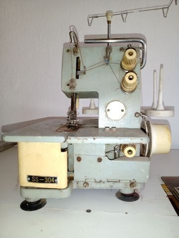 Maquina de costura