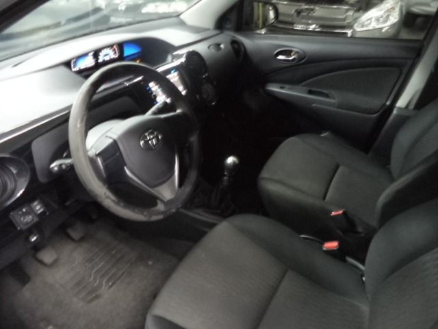 Toyota Etios Sedan 1.5X Flex Completo 2017 Cinza - Foto 11