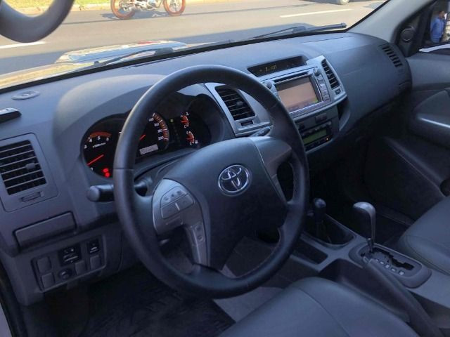 Toyota Hilux Srv Top 3.0 Turbo 4x4 CD Diesel 2013 - Foto 13