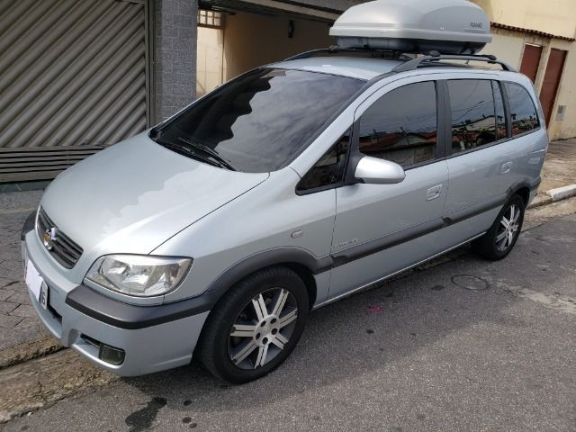 Zafira 2011 Elegance 2.0 Aut. 87.500 km *Acompanha Maleiro Eqmax