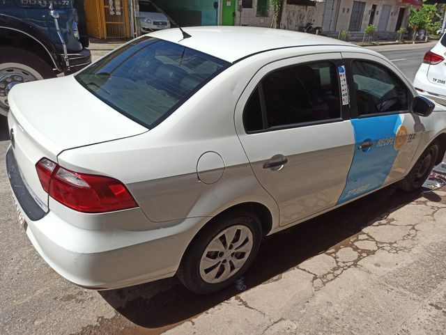 TAXI RECIFE VOYAGE 2014 1.6 COM GAS (carro e praça transferivel) - Foto 6