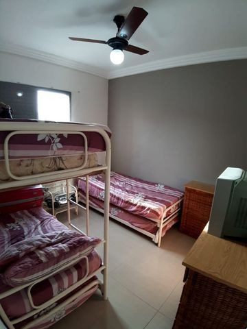 Lindo Apartamento de 2 dormit com sacada região Tortugas - Foto 5