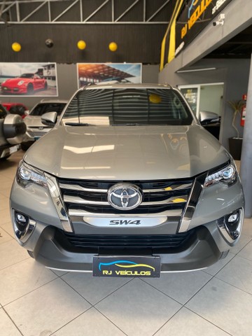 TOYOTA HILUX SW4 SRX 5 LUGARES 2016 BLINDADA*