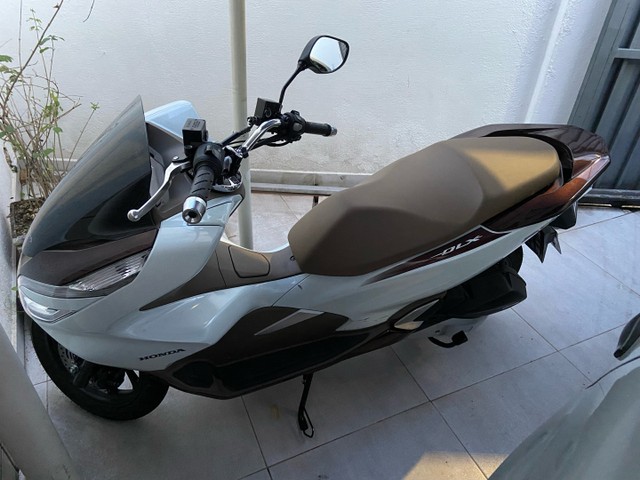 PCX DLX 2021 C/ APENAS 600KM