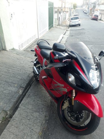 SUZUKI GSX1300R HAYABUSA