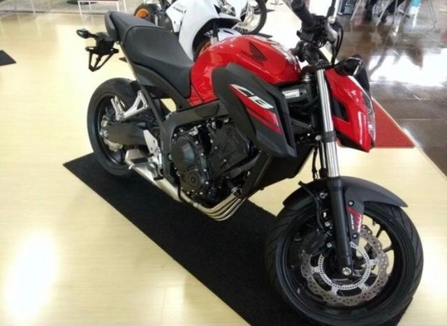 HONDA CB 600