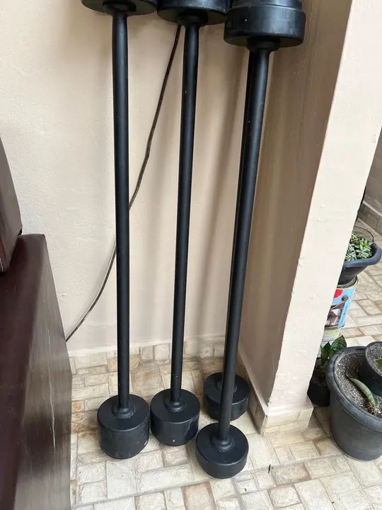 Barra montadas 28,24,20,16 quilos  - Foto 4