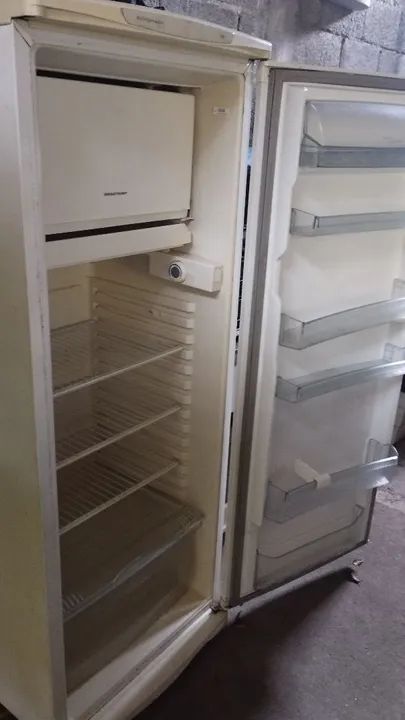 Geladeira com defeito - Foto 2