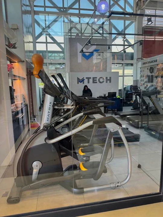 Matrix life fitness Tecnhongym movement Kikos Embreex Precor konnen Mtechbr 