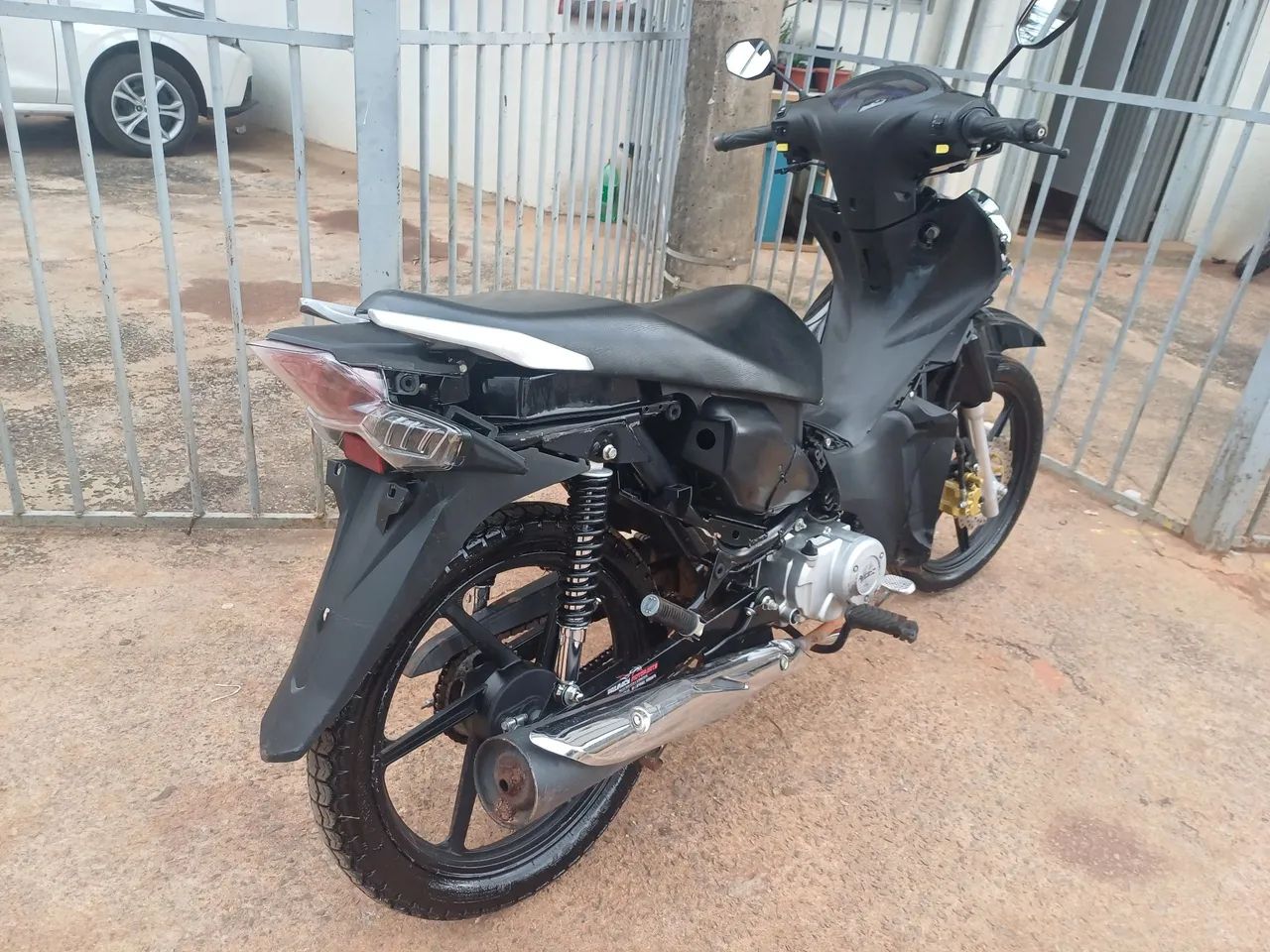 Motocicleta  avelloz 50cc - Foto 6